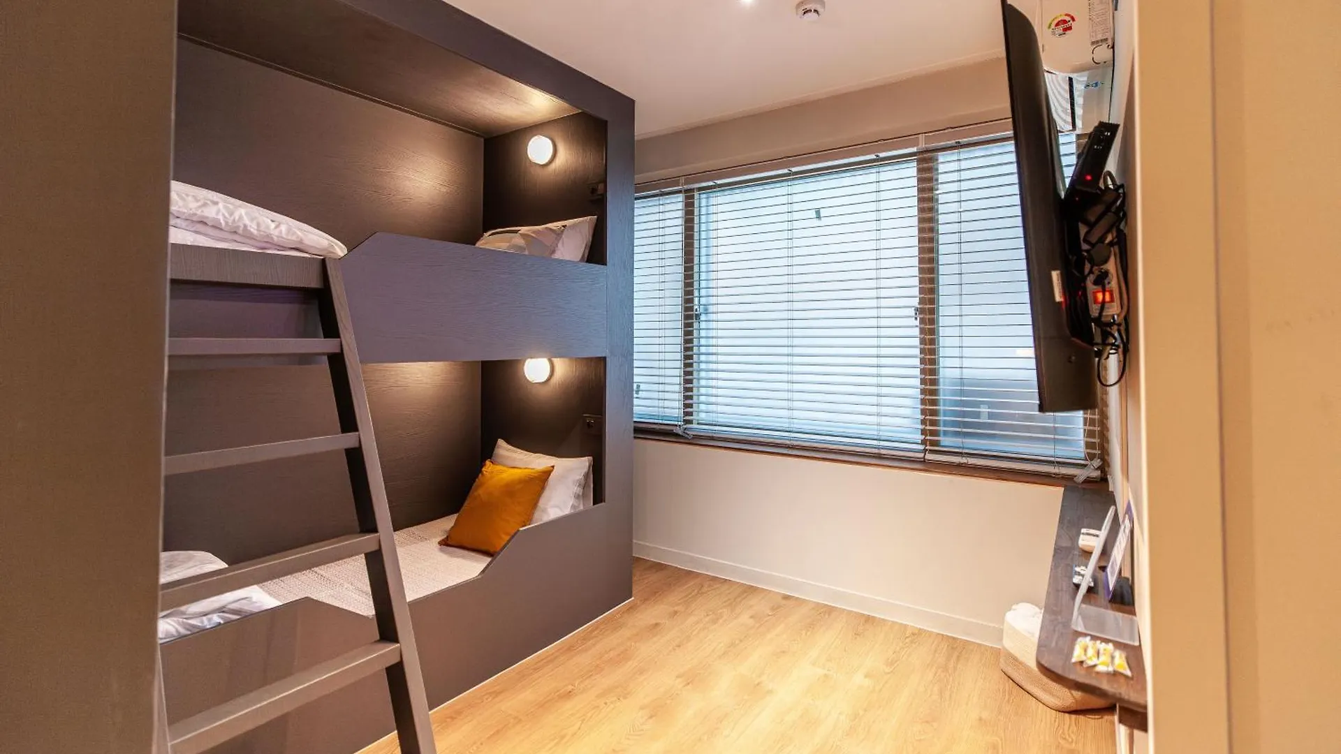 Hostel Mihojae Incheon 0*,  South Korea